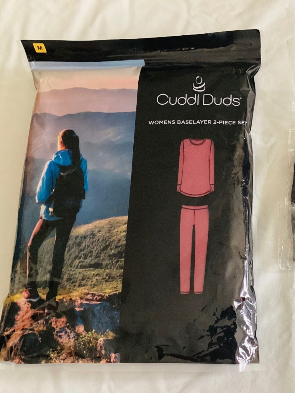 Cuddl Duds woman’s baselayer 2-piece with stocking cap